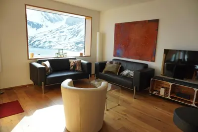 Ein Sitzbereich in der Unterkunft Exklusive Wohnung mit Panoramasicht auf Melchsee-Frutt