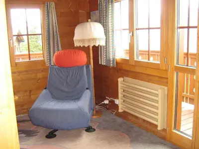 Ein Sitzbereich in der Unterkunft Apartment Sunneschy 1- OG Süd by Interhome