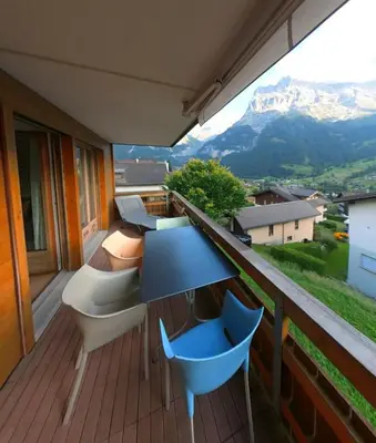 Ein allgemeiner Bergblick oder ein Berglick von der Ferienwohnung aus