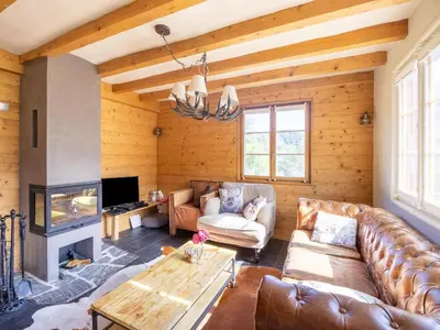 Ein Sitzbereich in der Unterkunft Chalet Verrel near Aletsch Ski Gondolas