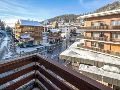 Ein allgemeiner Bergblick oder ein Berglick von der Ferienwohnung aus