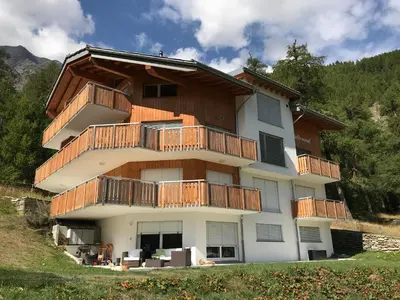 Ein allgemeiner Bergblick oder ein Berglick von der Ferienwohnung aus
