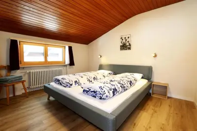 Ein Bett oder Betten in einem Zimmer der Unterkunft Adora