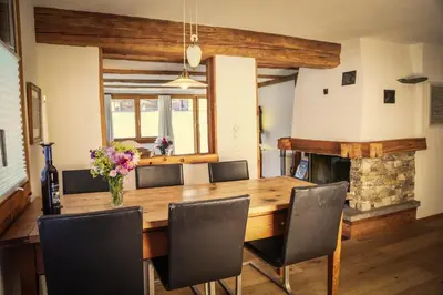 Ein Sitzbereich in der Unterkunft Villa Taugwalder I Monte Rosa