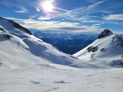 4BDR Alpine Chalet with Game room and Sunny terrace im Winter