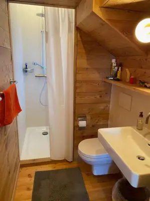 Ein Badezimmer in der Unterkunft Chalet de La Tour Mayens de Sion 4 Vallées