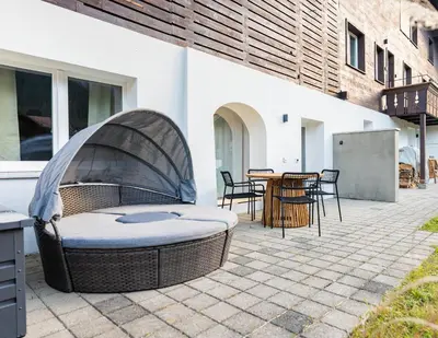 Ein Patio oder anderer Außenbereich in der Unterkunft Cute & cozy oasis, private afternoon sun terrace