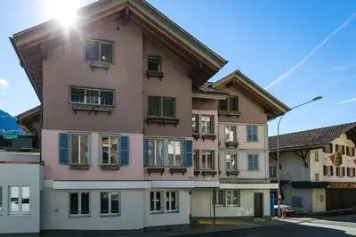 Das Gebäude in dem sich die Ferienwohnung befindet