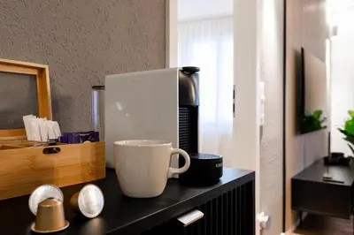 Kaffee-/Teezubehör in der Unterkunft Spirit Apartments - Suite #4 - Zentral - Parkplatz