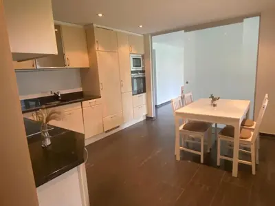 Küche/Küchenzeile in der Unterkunft Komfortable Wohnung