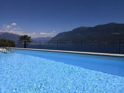Ein allgemeiner Bergblick oder ein Berglick von des Ferienhauses aus