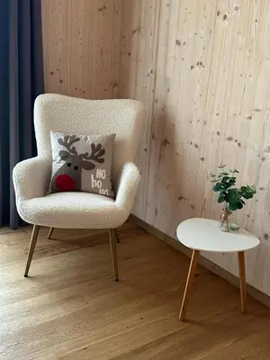 Ein Sitzbereich in der Unterkunft Maison Panorama Alpes Suisses & Sauna