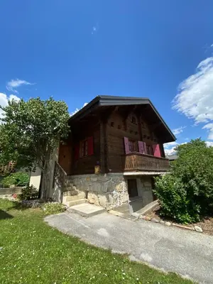 Das Gebäude in dem sich das Bed & Breakfast befindet