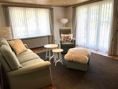 Ein Sitzbereich in der Unterkunft Ferienwohnung Michels