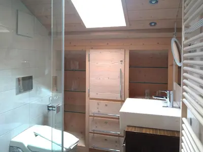 Ein Badezimmer in der Unterkunft Haus Pasadena, Sleeps 3 - 4