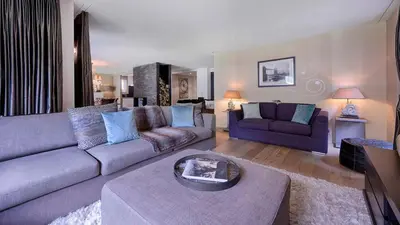 Ein Sitzbereich in der Unterkunft Chalet White Pearl in Zermatt