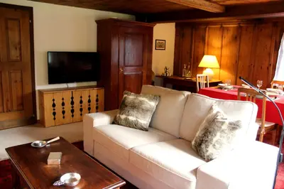 TV/Unterhaltungsangebot in der Unterkunft Chalet Hubel