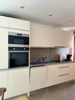 Küche/Küchenzeile in der Unterkunft Appartement 70m2, entrée autonome, lit 180x200, terrasse privée, parking gratuit