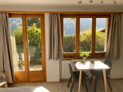 Ein allgemeiner Bergblick oder ein Berglick von der Ferienwohnung aus