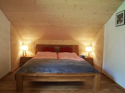 Ein Bett oder Betten in einem Zimmer der Unterkunft Chez Sophie Aletsch - Binntal