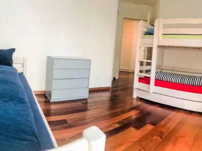 Ein Bett oder Betten in einem Zimmer der Unterkunft Apartment Edelweiss B-2 by Interhome