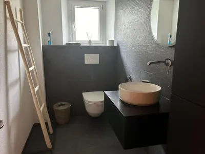 Ein Badezimmer in der Unterkunft Apartment Haus Alpengruss EG by Interhome