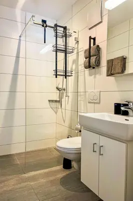 Ein Badezimmer in der Unterkunft Apartment B05 by Interhome