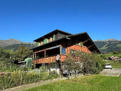 Ein allgemeiner Bergblick oder ein Berglick von der Ferienwohnung aus