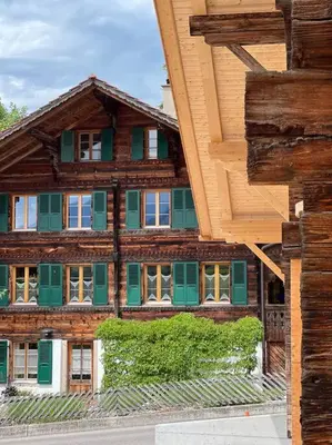 Das Gebäude in dem sich die Ferienwohnung befindet