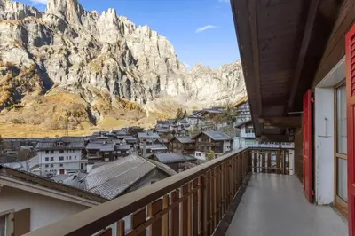 Ein allgemeiner Bergblick oder ein Berglick von der Ferienwohnung aus