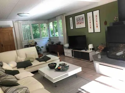 Ein Sitzbereich in der Unterkunft casa ad Avegno con 1500mq di giardino