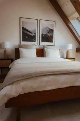 Ein Bett oder Betten in einem Zimmer der Unterkunft Hidden Retreats The Blausee