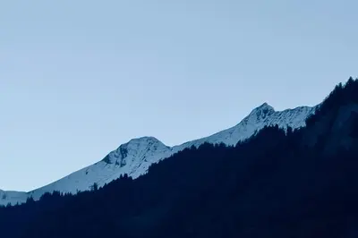 Ein allgemeiner Bergblick oder ein Berglick von der Ferienwohnung aus