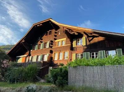 Das Gebäude in dem sich die Ferienwohnung befindet