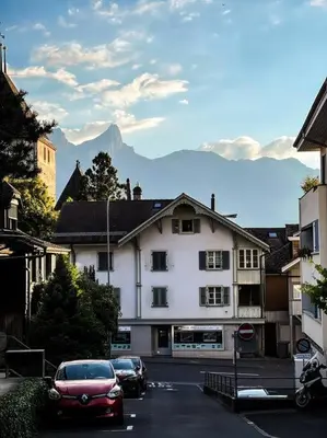 Ein allgemeiner Bergblick oder ein Berglick von der Ferienwohnung aus