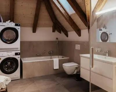Ein Badezimmer in der Unterkunft Hidden Retreats The GlacierDoor