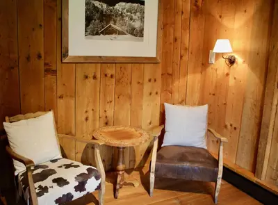 Ein Sitzbereich in der Unterkunft Gîte de Planchouet