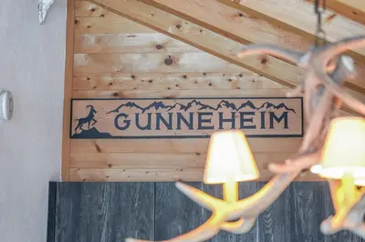 Ein Zertifikat, Auszeichnung, Logo oder anderes Dokument, das in der Unterkunft Gunneheim Attika ausgestellt ist