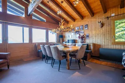 Ein Sitzbereich in der Unterkunft Chalet Rübezahl Attika