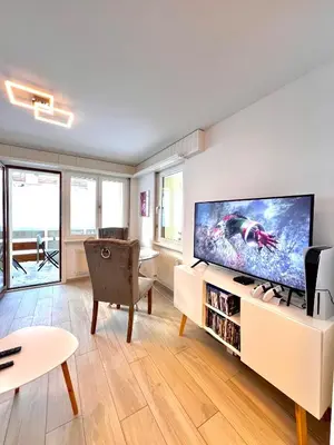 TV/Unterhaltungsangebot in der Unterkunft Sandrina - Studio lumineux et rénové