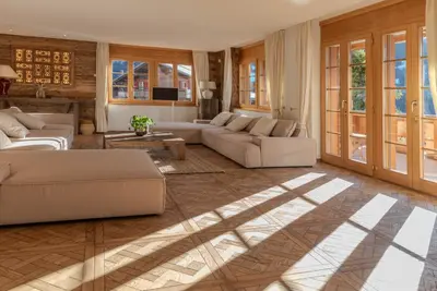 Ein Sitzbereich in der Unterkunft Orion - Luxuriöse Duplex Wohnung in Grindelwald