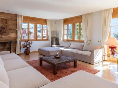 Ein Sitzbereich in der Unterkunft Orion - Luxuriöse Duplex Wohnung in Grindelwald