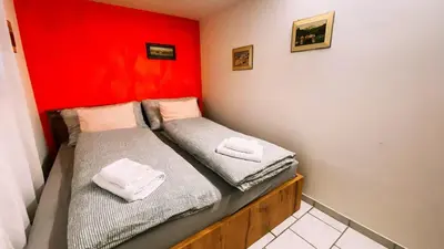 Ein Bett oder Betten in einem Zimmer der Unterkunft Swiss House with Mountain Views