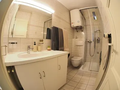 Ein Badezimmer in der Unterkunft Appartement rénové