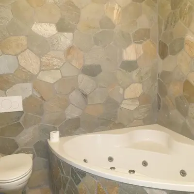 Ein Badezimmer in der Unterkunft Beau studio avec piscine et terrasse à Crans Montana