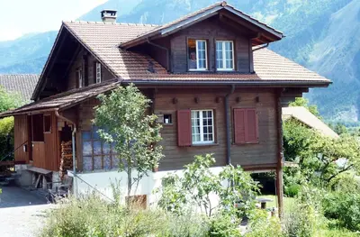 Ein allgemeiner Bergblick oder ein Berglick von der Ferienwohnung aus