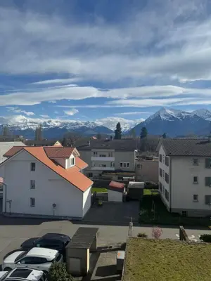 Ein allgemeiner Bergblick oder ein Berglick von der Ferienwohnung aus
