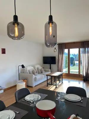 Ein Sitzbereich in der Unterkunft Apartment with a garden, close to golf