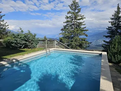 Der Swimmingpool an oder in der Nähe von Vue 180 - Au pied des pistes - Typique et alpin