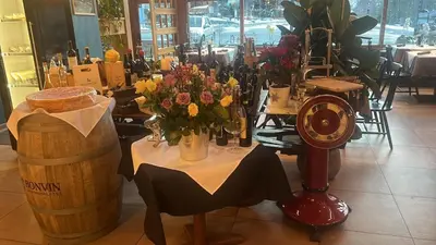 Ein Restaurant oder anderes Speiselokal in der Unterkunft B&B Restaurant Pizzeria Mamma Mia